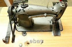 Singer Industrial Heavy Duty Single Needle Feed Leather Sewing Machine 95-40