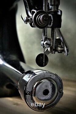 Singer Sewing Machine 18 18-2 18K2 18K Cylinder Arm Lefty Left Hand Heavy Duty
