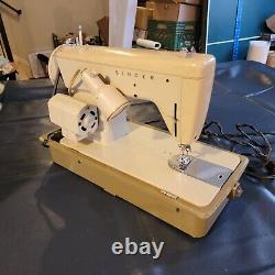 Singer Sewing Machine 237 Fashion Mate Carrying Case Vintage Heavy Duty