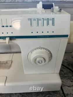 Singer Sewing Machine FM-17C With Pedal, Zig Zag, Free Arm, Extras- Heavy Duty