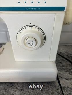 Singer Sewing Machine FM-17C With Pedal, Zig Zag, Free Arm, Extras- Heavy Duty