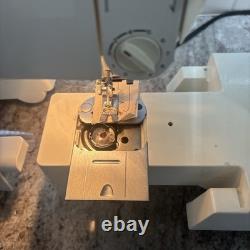Singer Sewing Machine FM-22 C With Pedal, Zig Zag, Free Arm, Extras- Heavy Duty