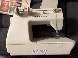 Singer Touch-Tronic 2010 Sewing Machine Memory Machine