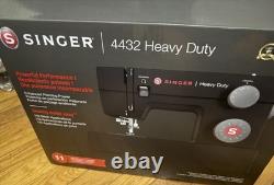 Singers 4432 Heavy Duty Sewing Machine (Gray)+ Universal Carrying Case Bundle