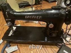 Super Heavy Duty Leather And Canvas Sewing Machine. Amazing. Read. B2