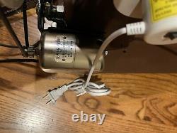 Super Heavy Duty Leather And Canvas Sewing Machine. Amazing. Read. N1