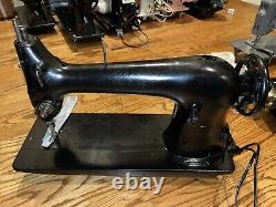 Super Heavy Duty Leather And Canvas Sewing Machine. Amazing. Read. N4