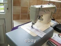 Superb Singer Merritt Heavy Duty Zig/zag Sewing Machine, Expertly Serviced