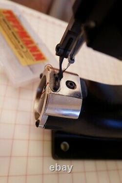 Tippmann boss sewing machine Heavy Leather Canvas Denim extra foot excellent
