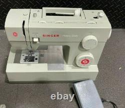 Unused, Singer Heavy Duty 4452 Sewing Machine with 32 Built-In Stitches