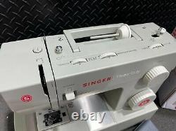 Unused, Singer Heavy Duty 4452 Sewing Machine with 32 Built-In Stitches