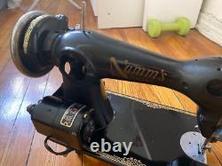 VINTAGE, ANTIQUE Heavy Duty 1956 NAMM'S Sewing Machine Serial Number DA18492