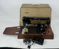 VINTAGE SINGER PORTABLE HEAVY DUTY SEWING MACHINE MODEL 224 RED S With ACC & CASE