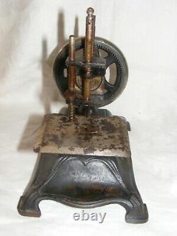 Vintage Child's Toy Sewing Machine Heavy Cast Iron Gold Scrolling Hand Crank