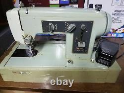 Vintage Heavy Duty Metal Sears Kenmore Sewing Machine 158.13010 Case Pedal Motor