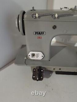 Vintage Heavy Duty Sewing machine PFAFF 262 With Foot Pedal