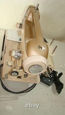 Vintage Heavy Duty White 262 Sewing Machine with Foot Pedal. TESTED Unit # 1