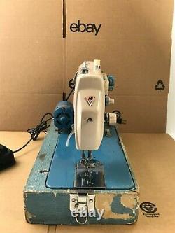 Vintage Morse Sewing Machine Fotomatic Zig Zag Heavy Duty Full Metal with Pedal