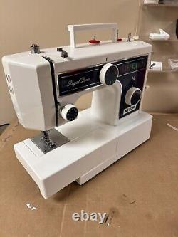 Vintage Necchi Royal Series Sewing Machine Heavy Duty 3205FA & Pedal