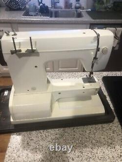 Vintage Nice Sewing Machine Brother Galaxie 8015 Heavy Duty