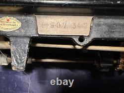 Vintage Pfaff 130 Heavy Duty Sewing Machine