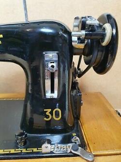 Vintage Pfaff 30 Heavy Duty Electric Sewing Machine