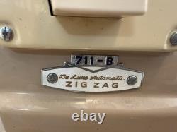 Vintage SeamMaster DeLuxe 711-B Zig Zag Sewing Machine WORKING with Pedal & Manual
