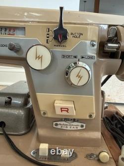 Vintage SeamMaster DeLuxe 711-B Zig Zag Sewing Machine WORKING with Pedal & Manual