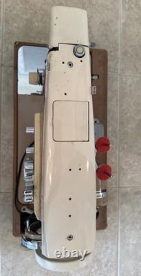 Vintage SeamMaster DeLuxe 711-B Zig Zag Sewing Machine WORKING with Pedal & Manual