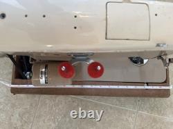 Vintage SeamMaster DeLuxe 711-B Zig Zag Sewing Machine WORKING with Pedal & Manual