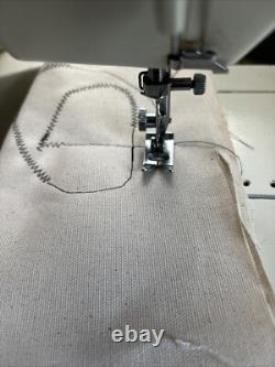 Vintage Singer Model 5525 Sewing Machine Metal Heavy Duty! Free Arm, Working