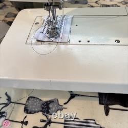 Vintage Singer Model 5528 Sewing Machine Metal, Heavy Duty! Free Arm, Zigzag