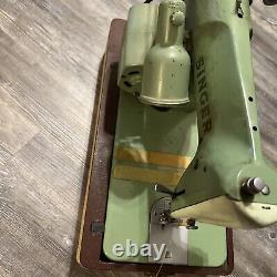Vintage Singer RFJ8-8 Green Portable Heavy Duty Sewing Machine &Case, Works great
