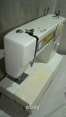 Vintage WHITE 1505 Heavy Duty Sewing Machine Zigzag TESTED with foot pedal