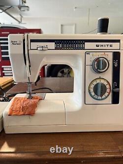 Vintage WHITE Sewing Machine Model 1599 Sewing Machine Heavy Duty with Handle