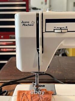 Vintage WHITE Sewing Machine Model 1599 Sewing Machine Heavy Duty with Handle