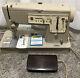 Vtg 1972 SINGER Stylist Zig-Zag Model 457 Sewing Machine Heavy Duty with Pedal