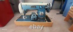 Vtg Heavy Duty Signature (In Case) sewing machine