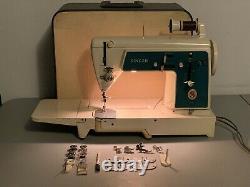 Vtg Singer 677G Flatbed Heavy Duty Sewing Machine + Attachments & Case TESTED