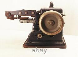 Vtg antique fur pelt sewing machine heavy duty industrial Bonis type cast iron