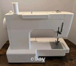 White 1866 HEAVY DUTY SEWING MACHINE with Foot Control & Accessories