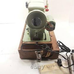 White Model 960 Sewing Machine Heavy Duty Tested Works Great